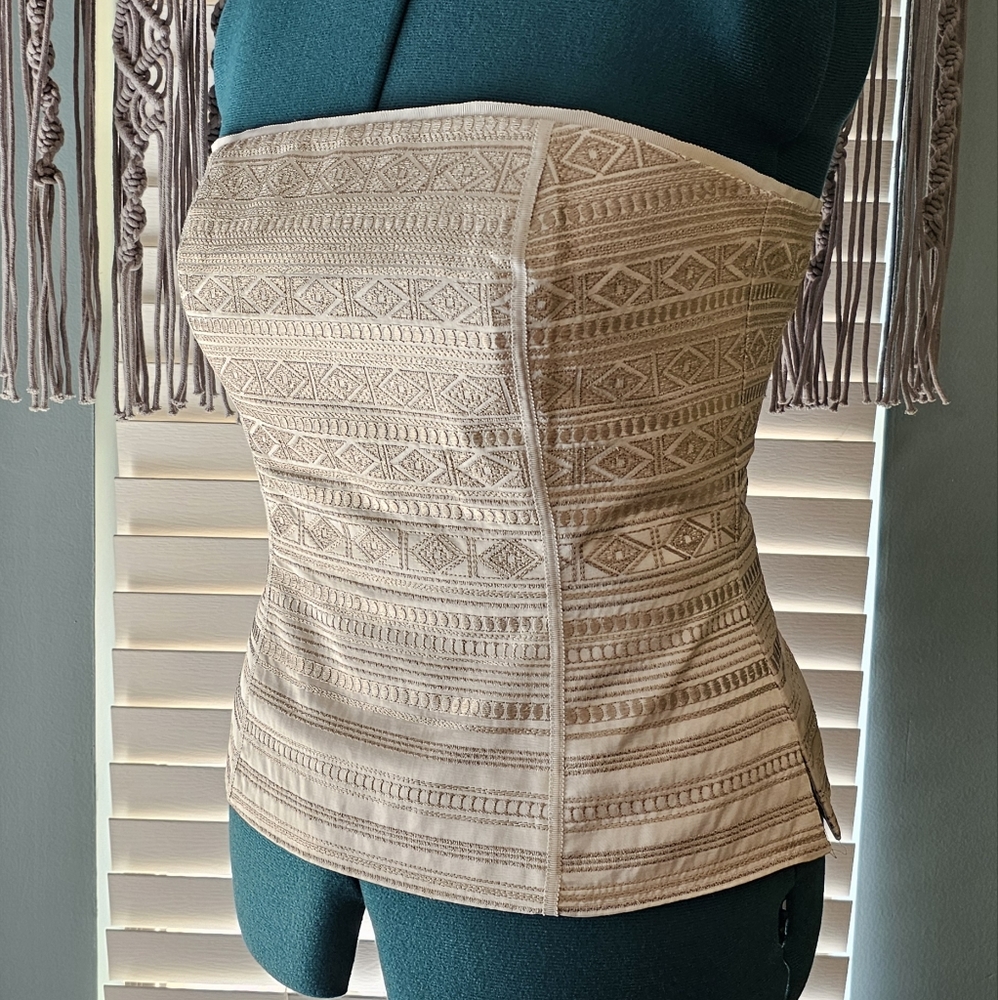 White House Black Market embroidered bustier size 10